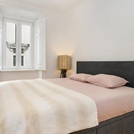 Whome Chic 1-bed W/ Patio Perfect To Explore Apartamento Lisboa